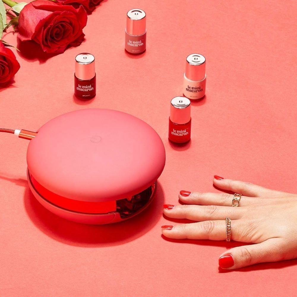 Le Mini Macaron Rouge et Moi - Le Maxi Rouge Matte