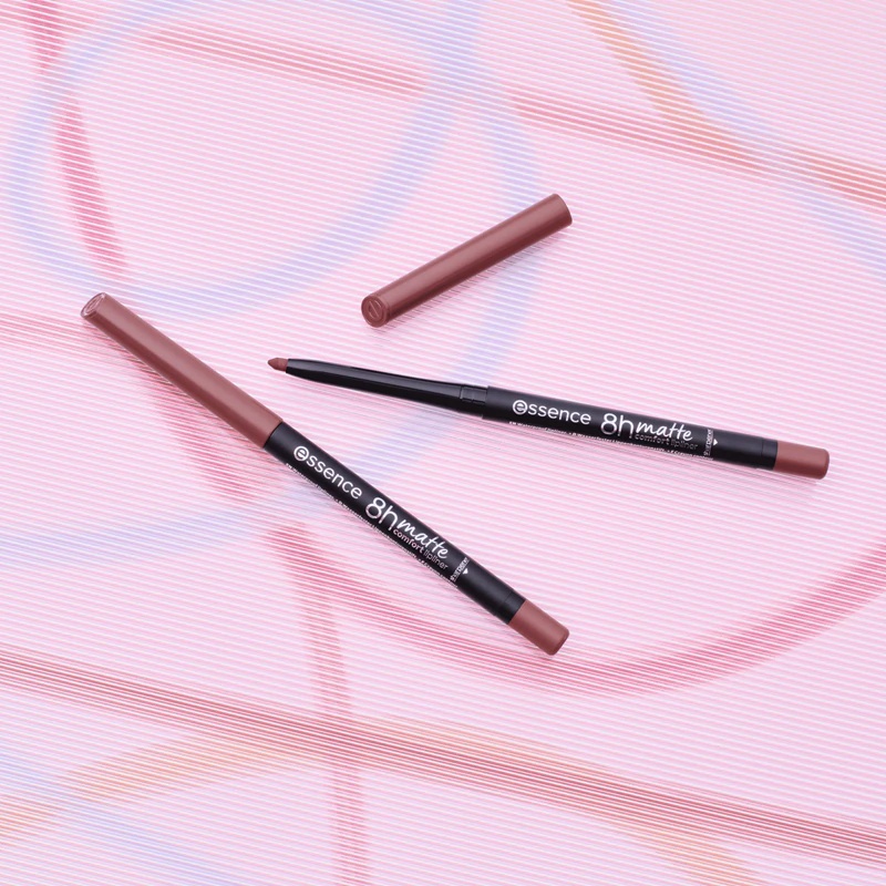 essence 8h Matte Comfort мат оловка за усне са оштрачем