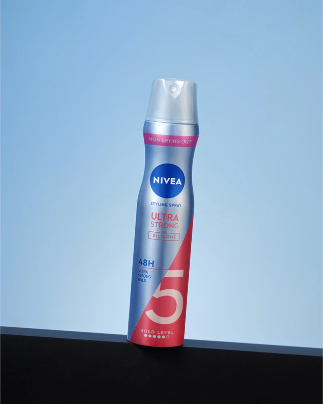 NIVEA Ultra Strong silikonfreies Haarspray mit starkem Halt