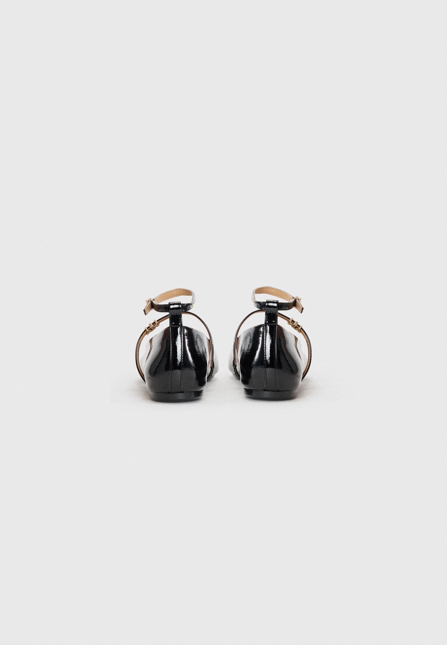 Armani Exchange ballerina's - zwart