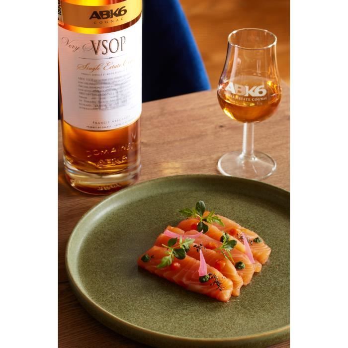 ABK6 Cognac VSOP – 70-cl-Flasche, 40 % Vol., Geschenkbox mit 2 Gläsern