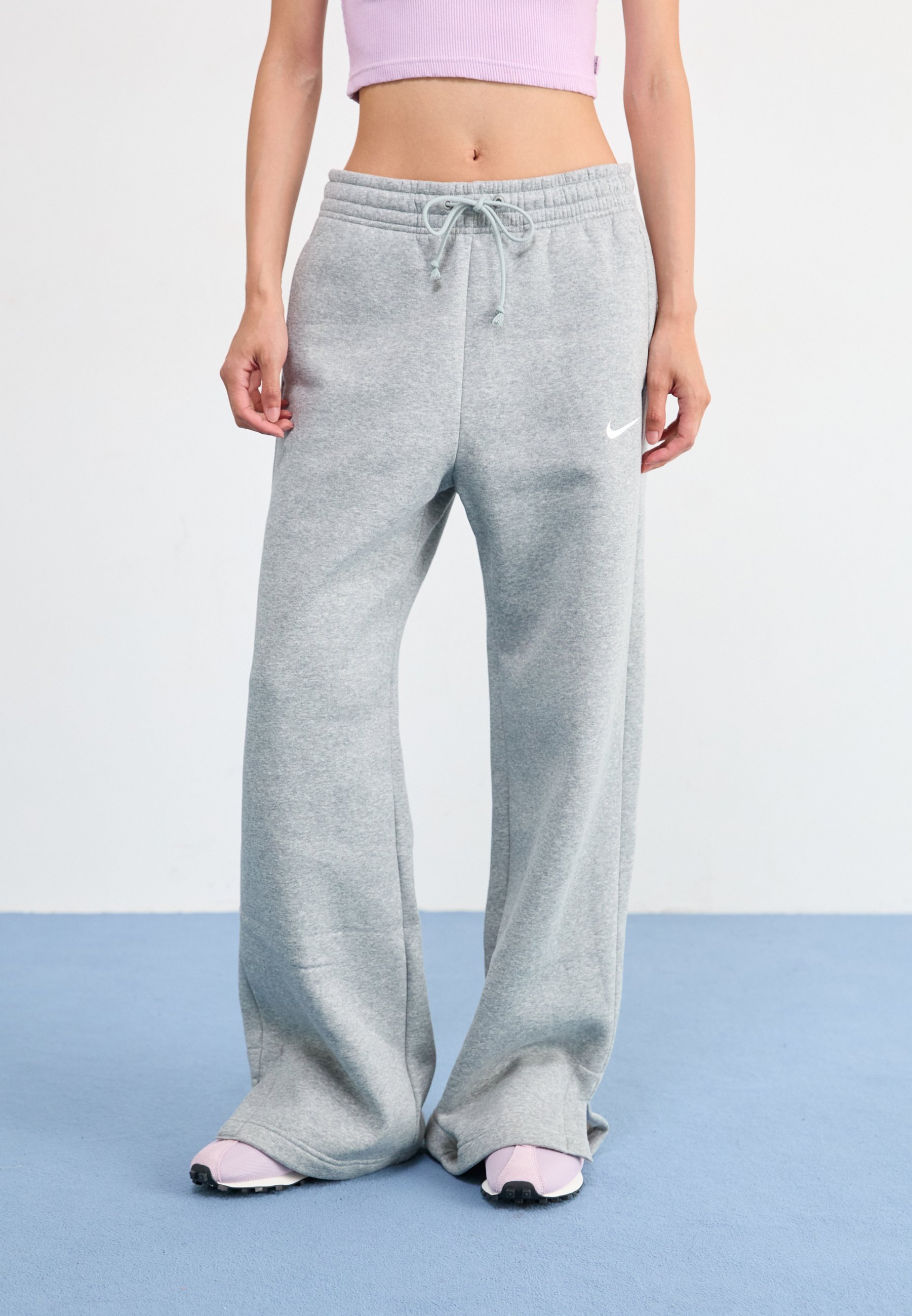 Nike Sportswear -verryttelyhousut