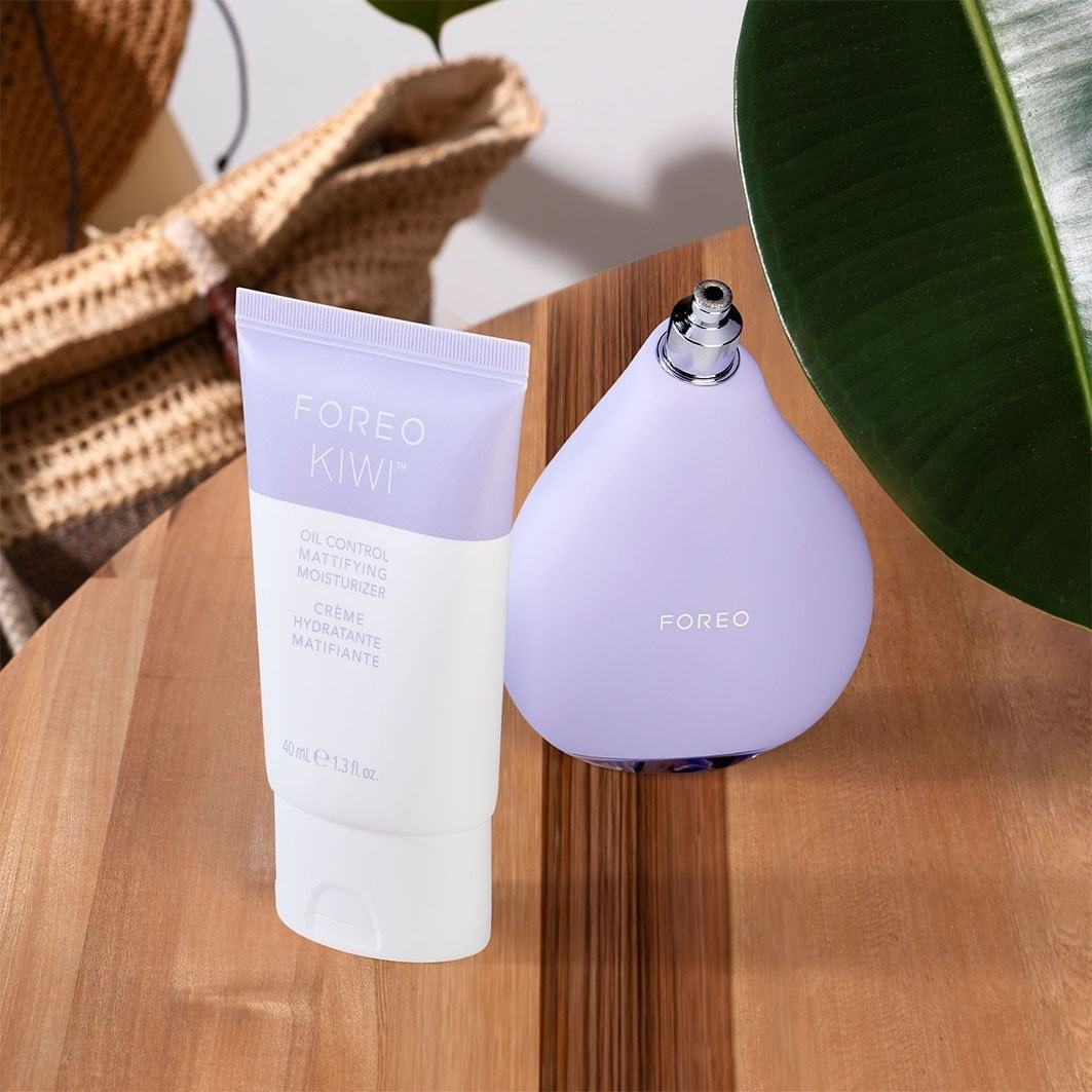 FOREO KIWI™ drėkinamoji kaukė KIWI™ Riebalų išsiskyrimą reguliuojantis, matinį efektą suteikiantis drėkiklis – 40 ml