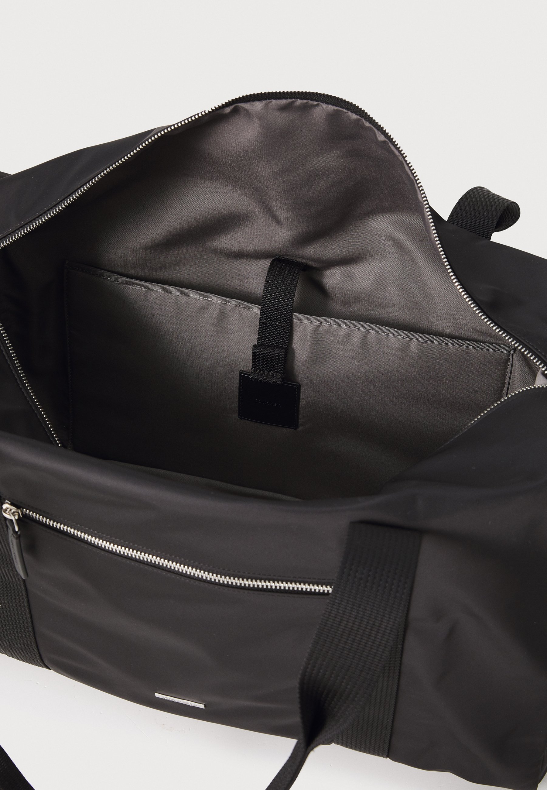 Calvin Klein ELEGANTNA TORBA ZA VIKEND - Torba za vikend - črna