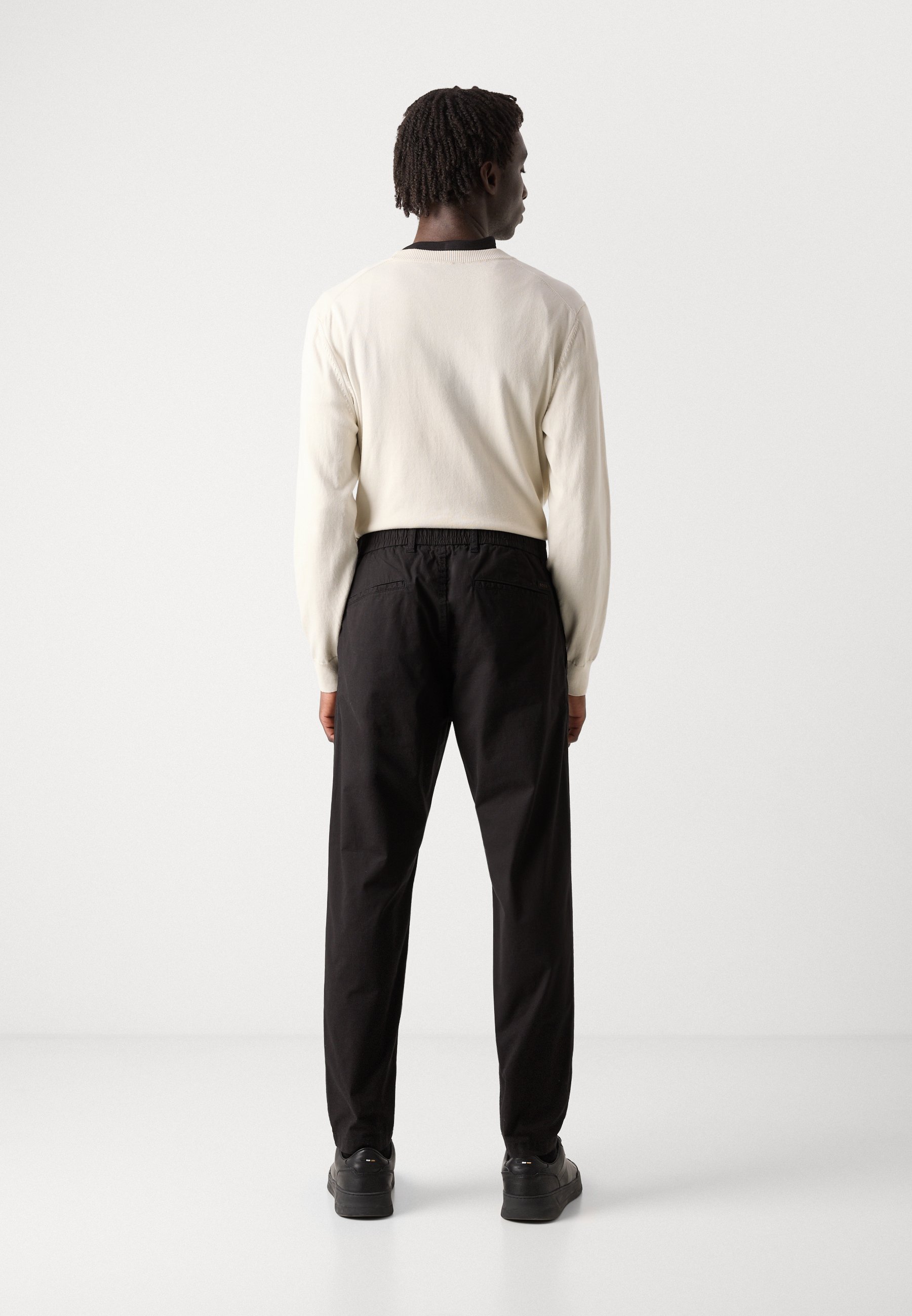 Pantalon BOSS TAPERED noir