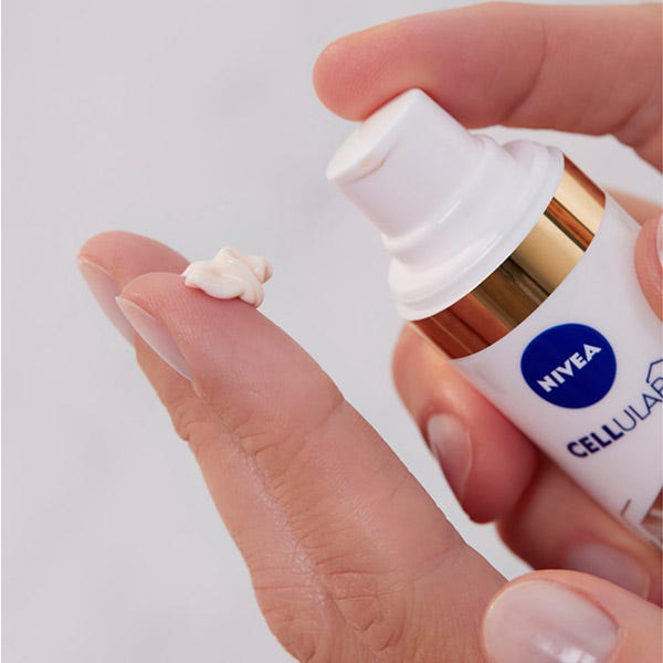 Luminous 630 denní krém proti tmavým skvrnám SPF50 | 40 ml