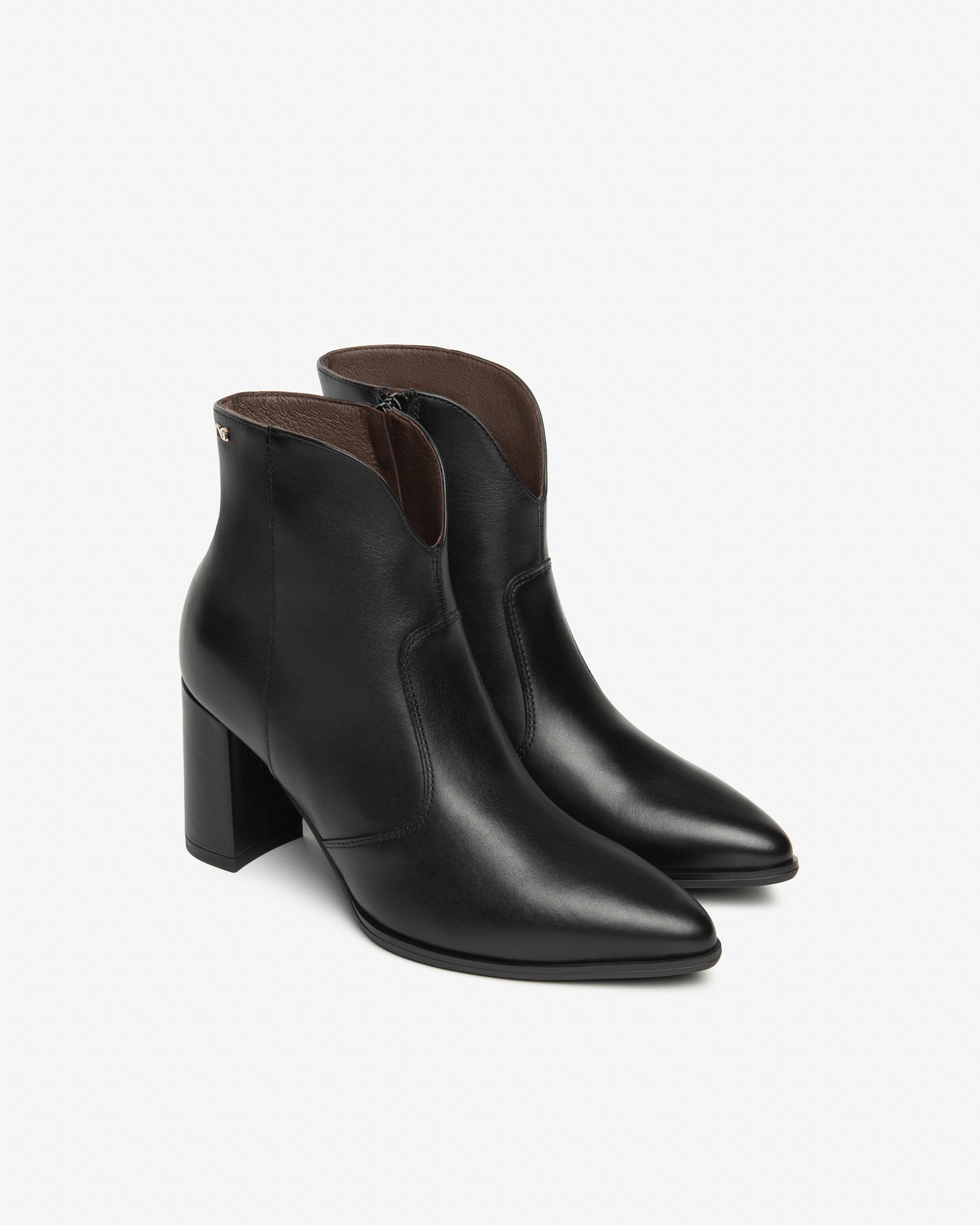  Damen-Ankle-Boots aus Leder