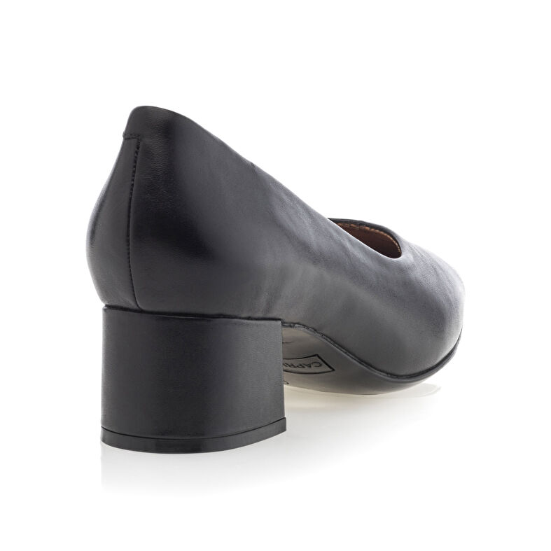 Women's Black Pumps