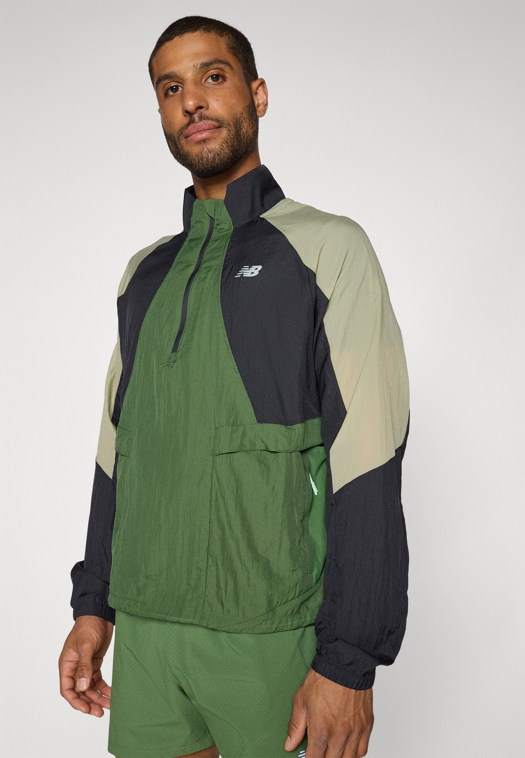 New Balance BETTER RUN WATER RESISTANT JACKET - Vindjakke - garnet snake