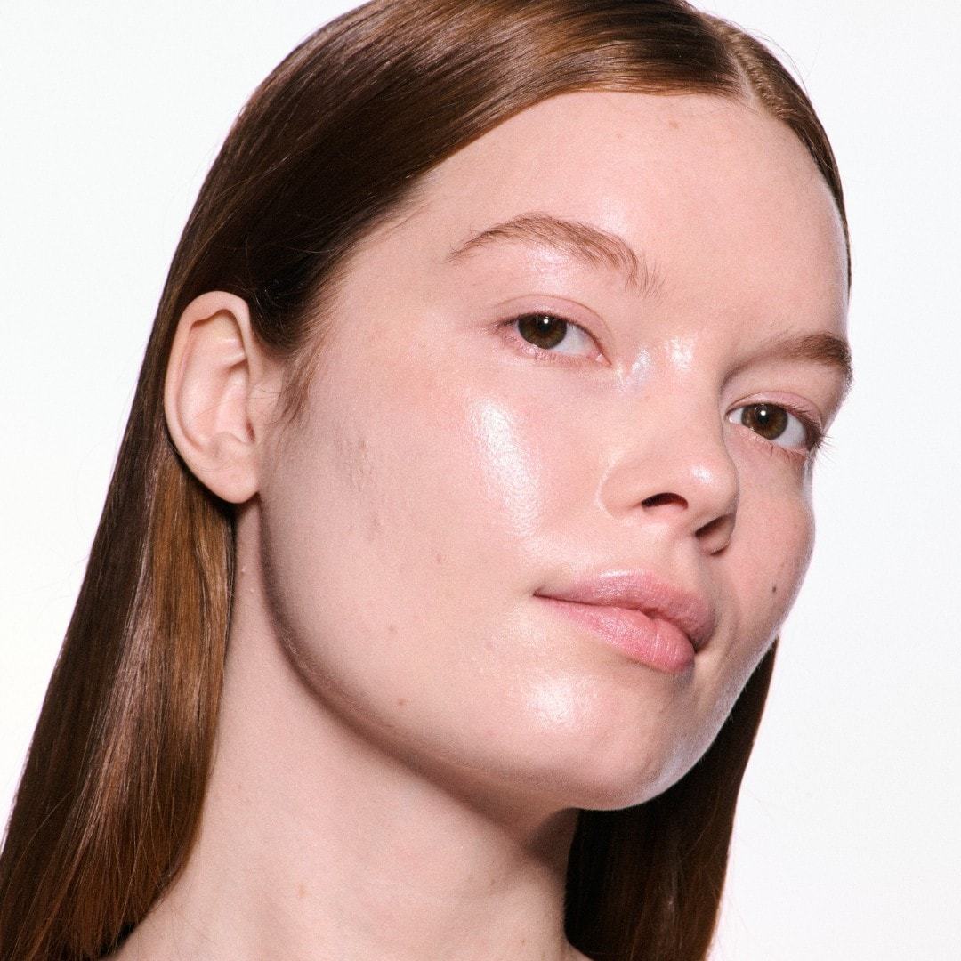 MAC izgaismotājs Skinfinish Lightstruck - 15 ml