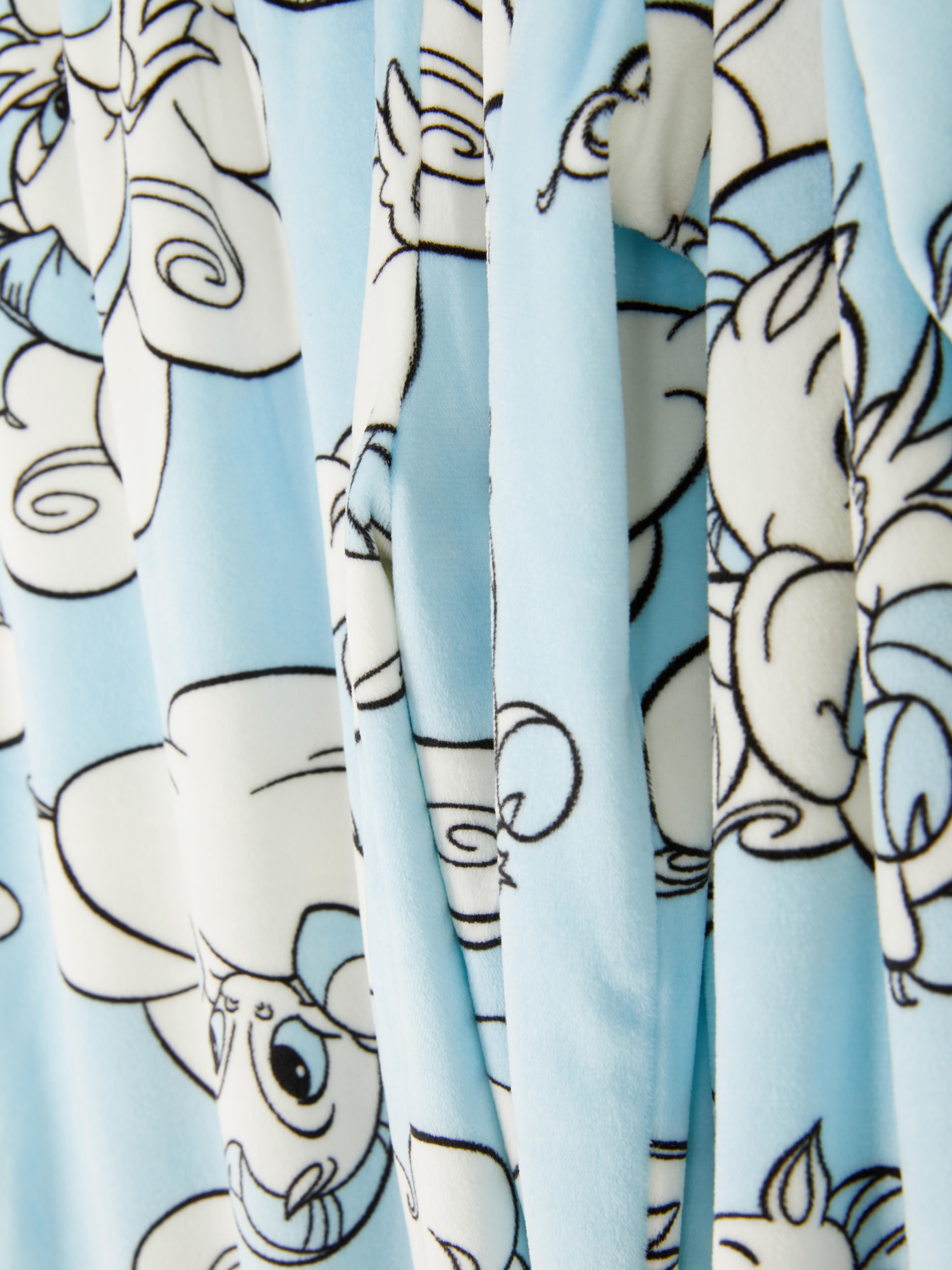 Pijamale din fleece cu mânecă lungă, cu personaje Disney. O pijama din fleece din două piese, cu personajele tale Disney preferate.
