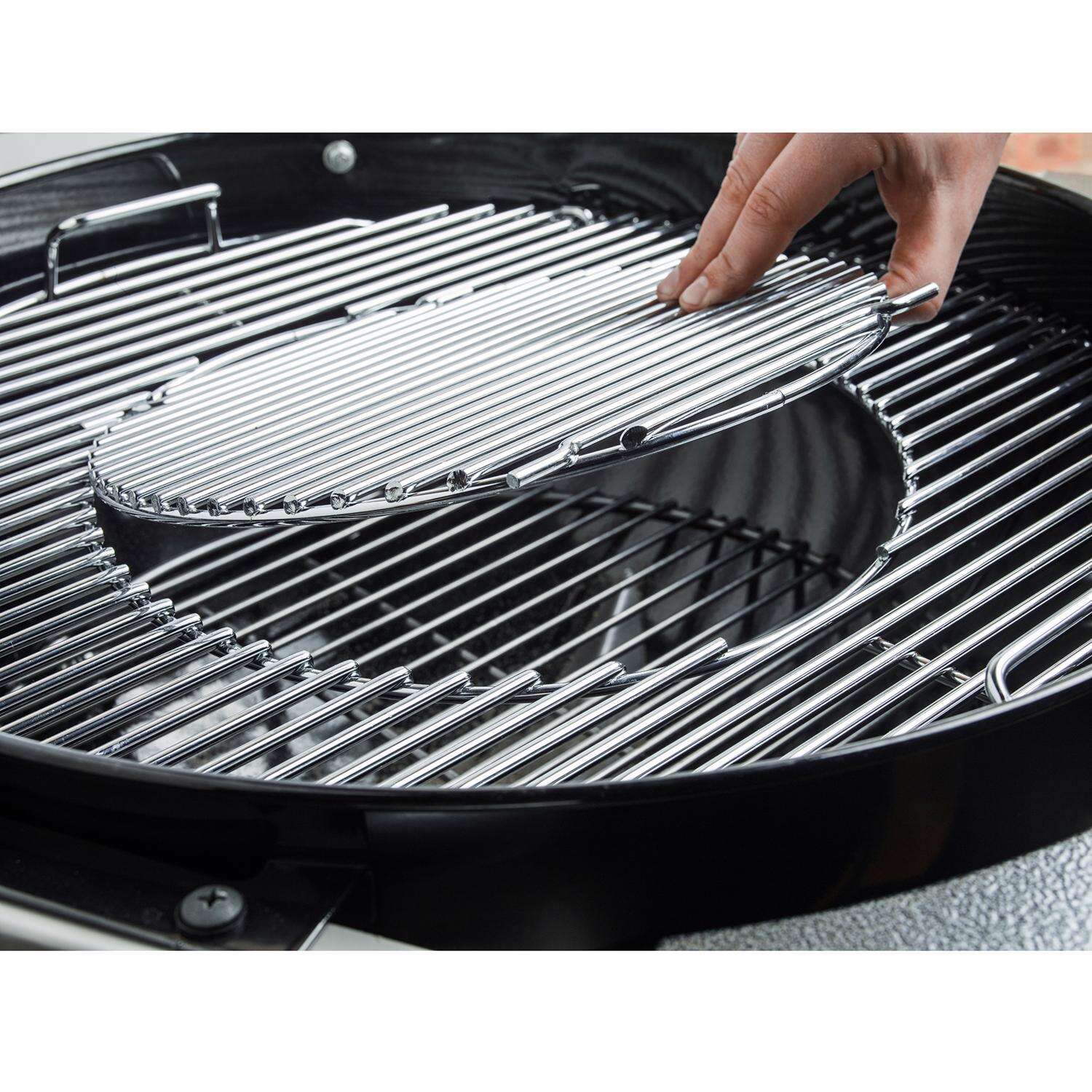 Weber 22 hüvelykes Performer Deluxe faszenes grill, fekete