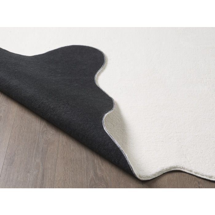 the carpet Lina Shape Tapis en fourrure, fourrure synthétique, tapis moelleux, dessous antidérapant, lavable, Creme, 120 x 160cm