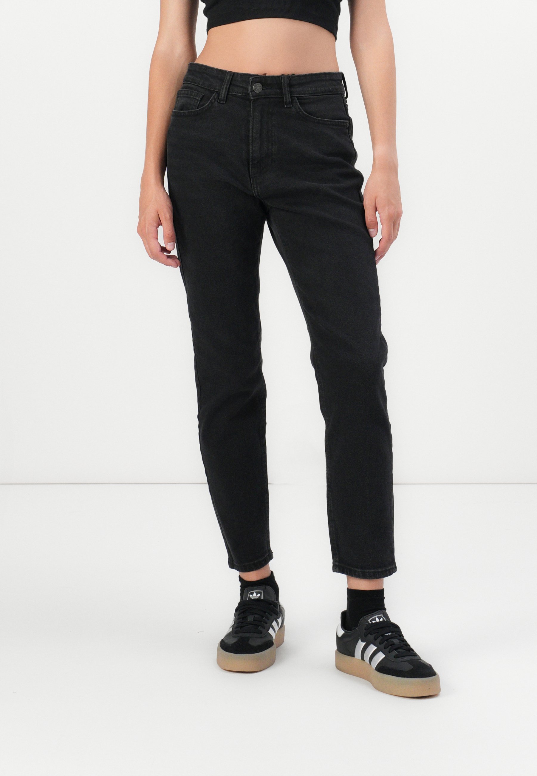 Noisy May NMMONI ANK - Relaxed fit jeans - zwarte denim