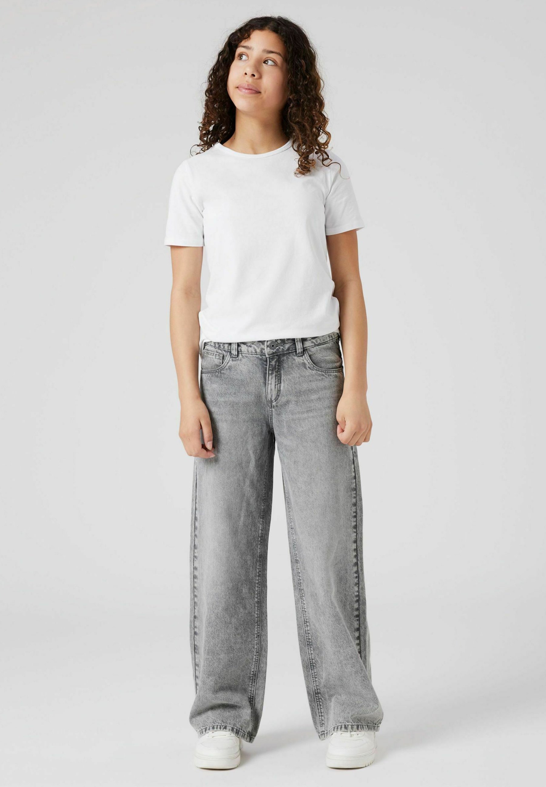 TWO SOON WIDE - Relaxte jeans - lichtgrijze denim