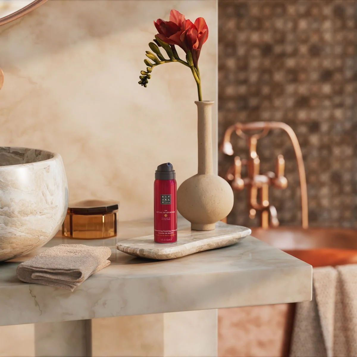 The Ritual of Ayurveda Foaming Shower Gel - Bagno e Doccia