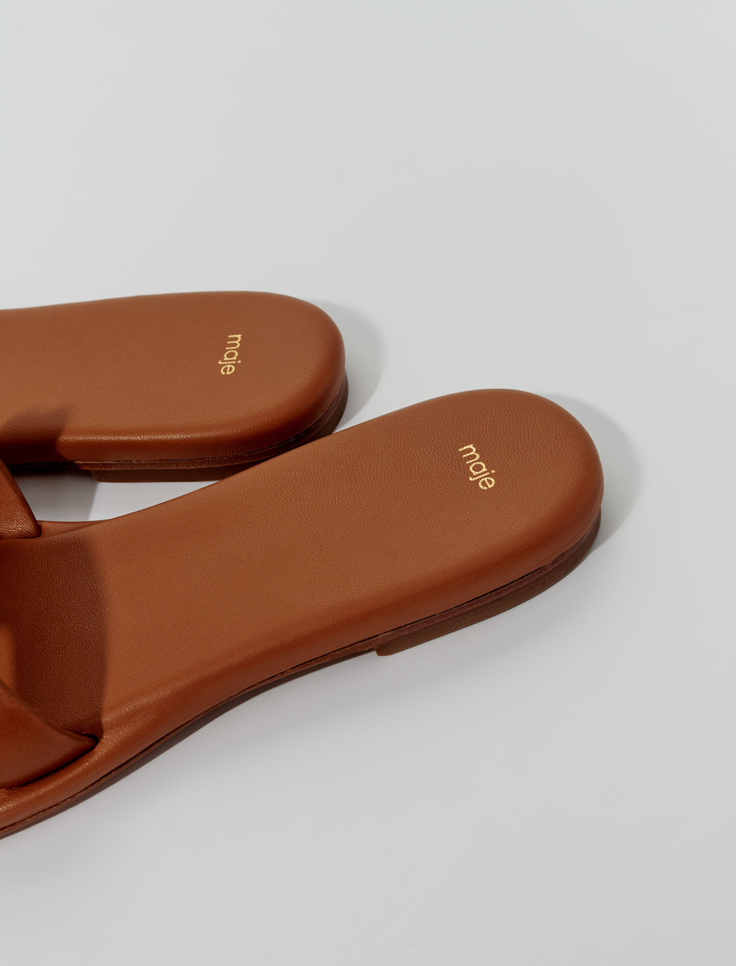 Leren muiltjes met studs - Camel
