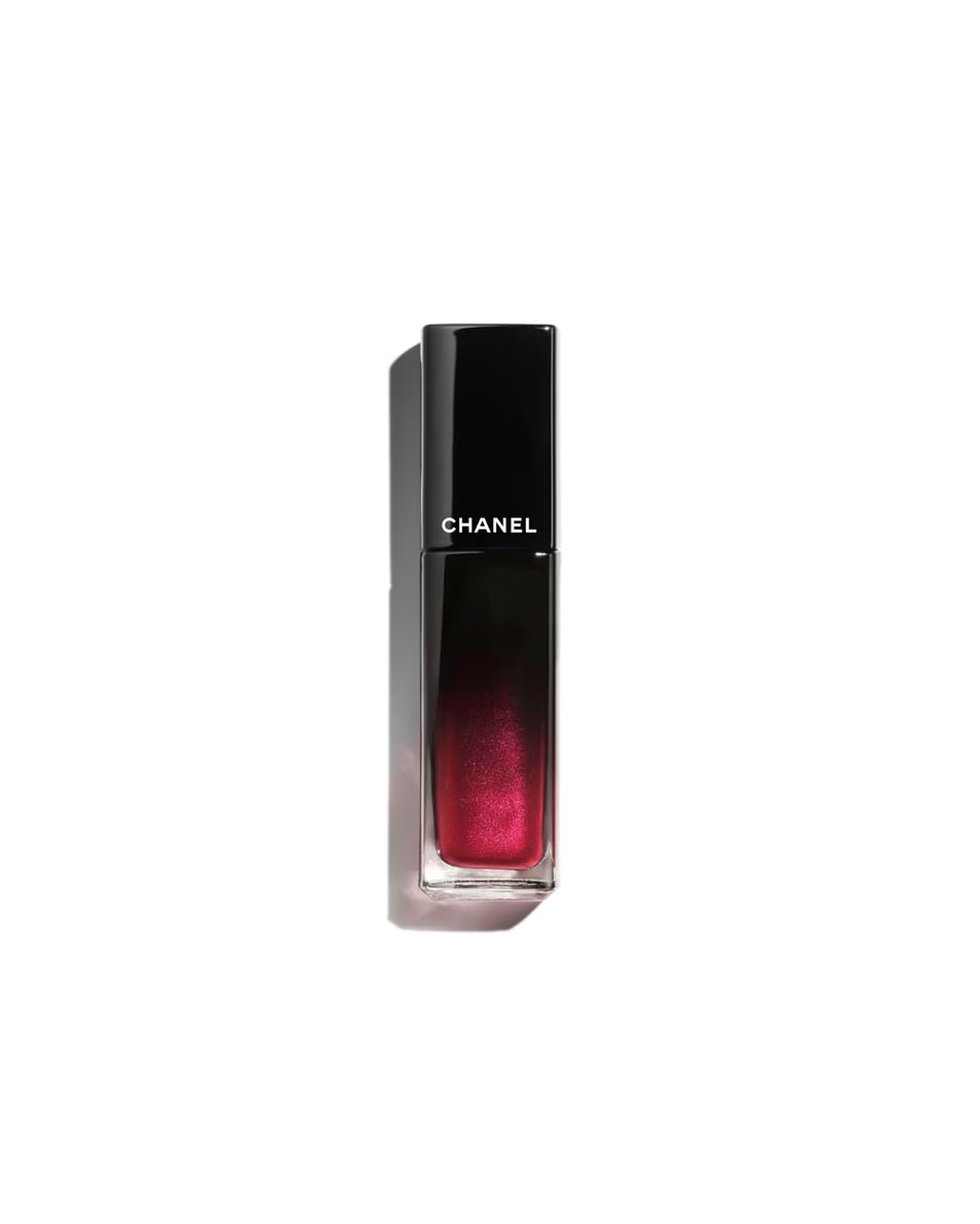 CHANEL ROUGE ALLURE LAQUE IZUZETNO DUGOTRAJNI SJAJ TEKUĆI RUŽ ZA USNJE