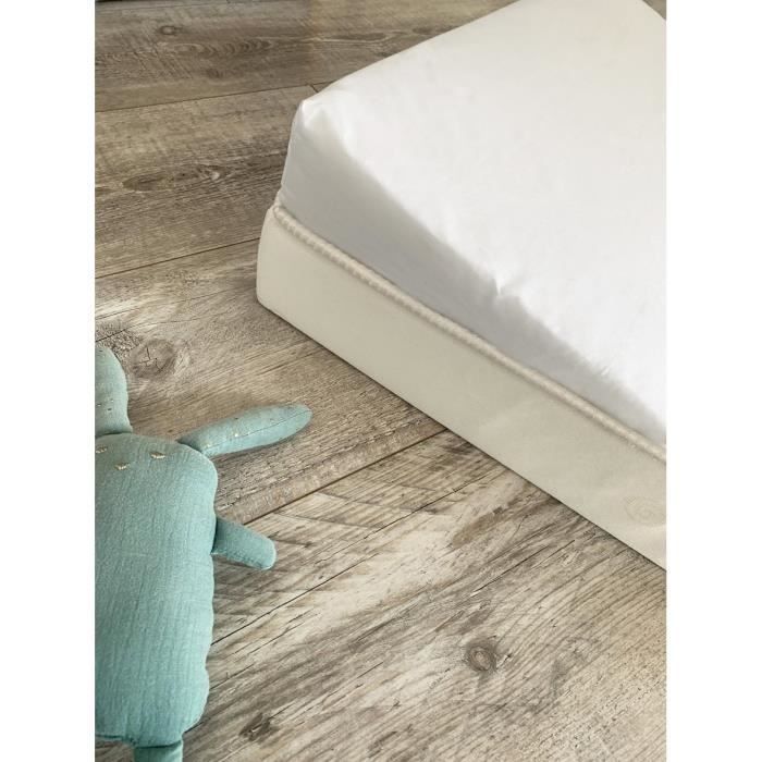 Matelas Climatisé TINEO 60x120 cm - Epaisseur 10 cm - Livre avec un plan incliné 15°