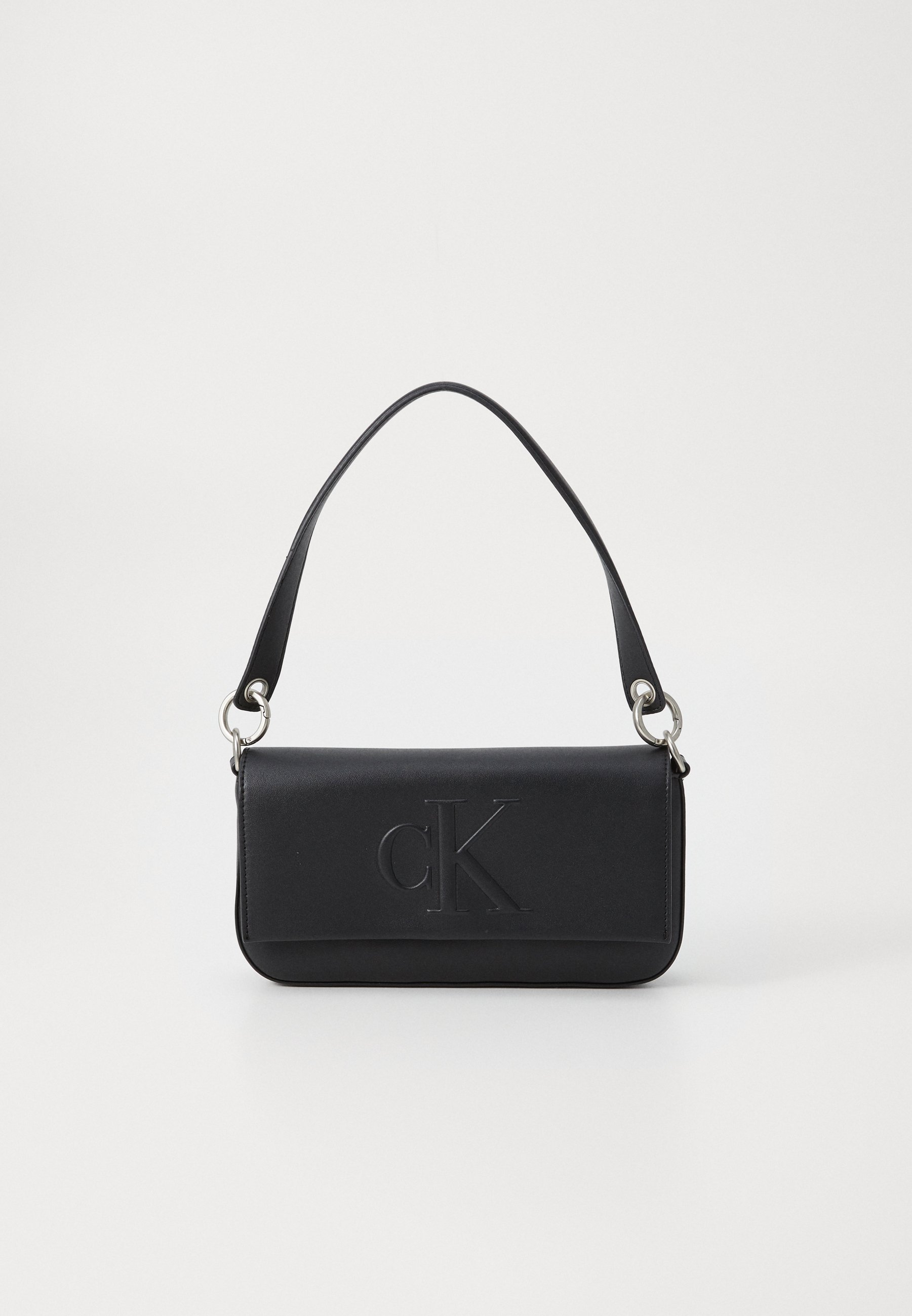 Calvin Klein Jeans SCULPTED FLAP SHOULDER POUCH - Handtas - zwart