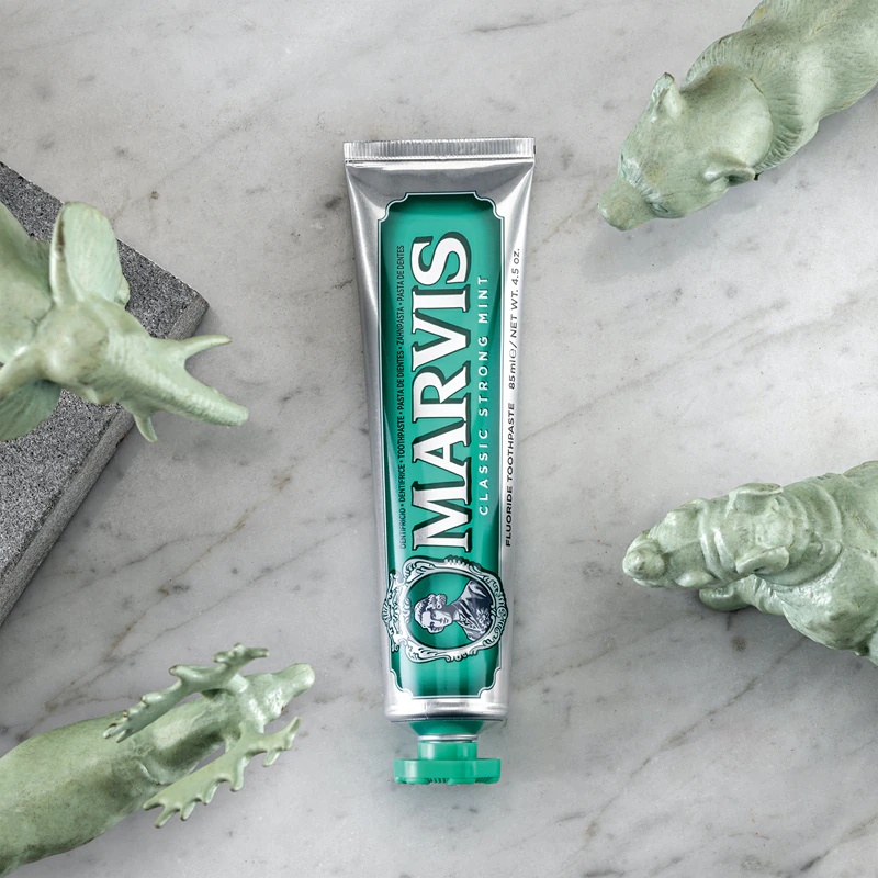 Marvis The Mints Classic Strong testenine za zebe