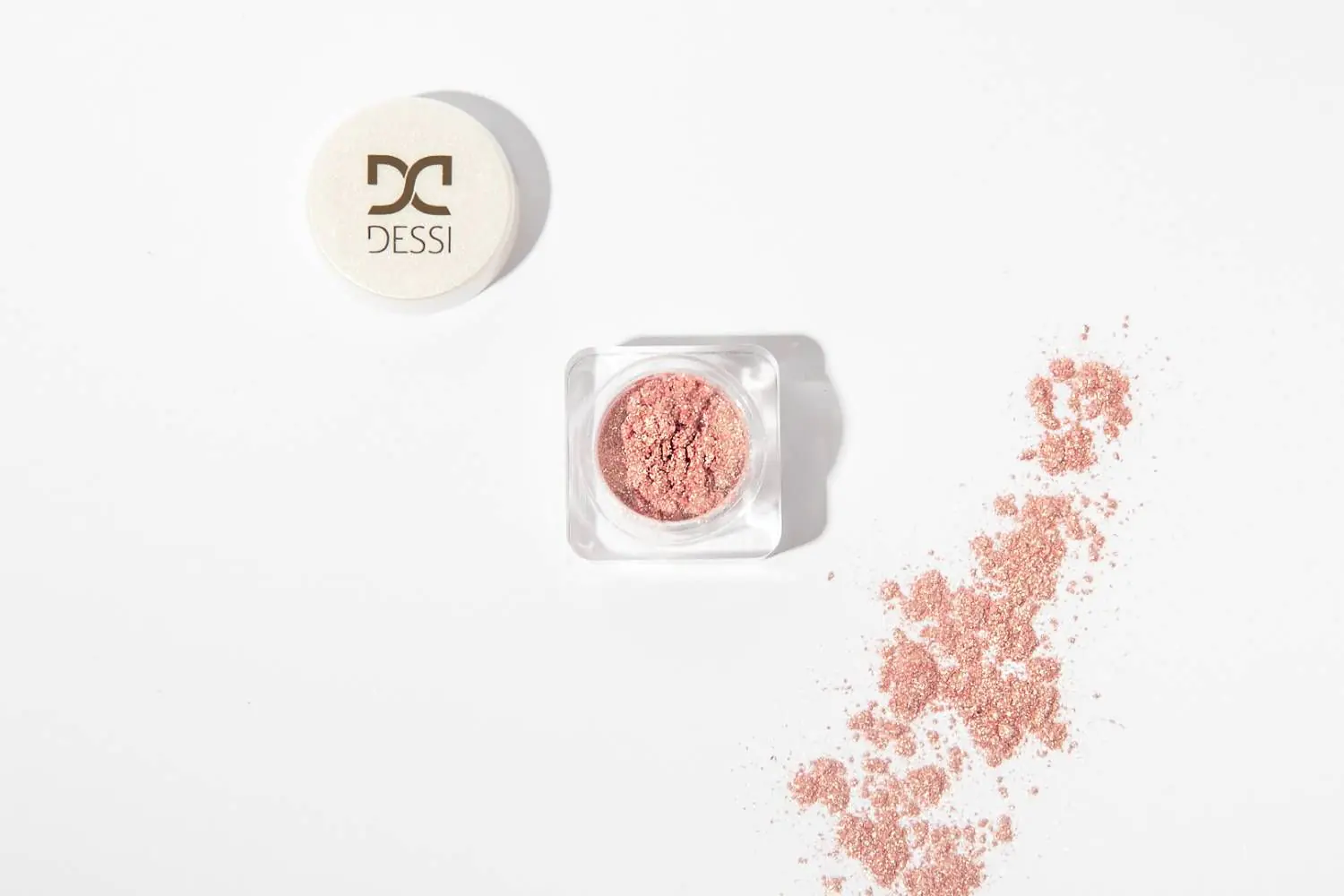 Dessi Pigment do powiek, 05 Strawberry Shake