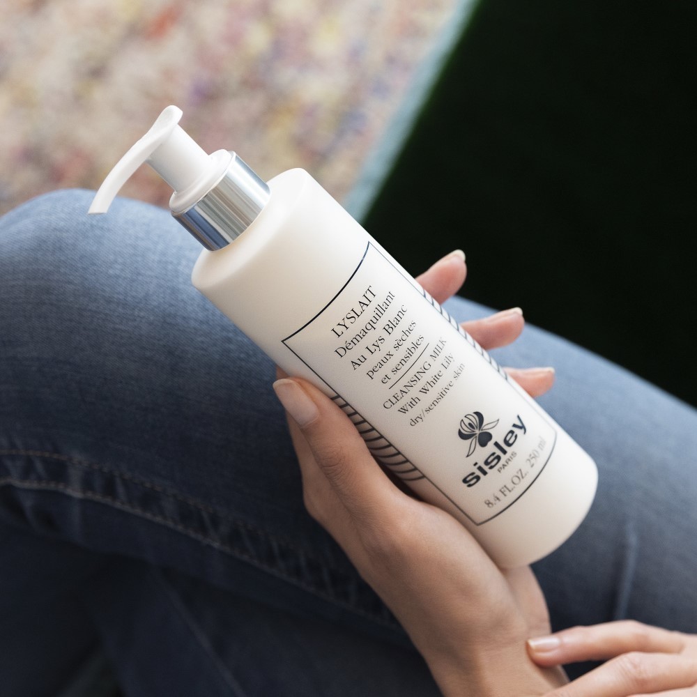 Sisley Lyslait attīrošais pieniņš - 250 ml