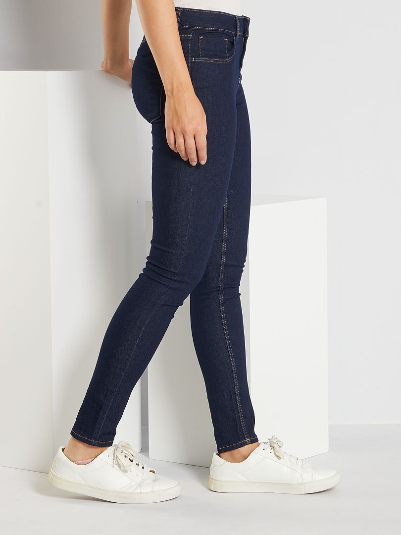 Calça jeans skinny elástica - feia