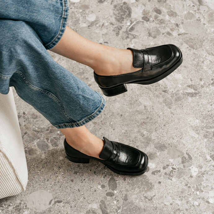 Mocassins à plateformes  en cuir vieilli noir