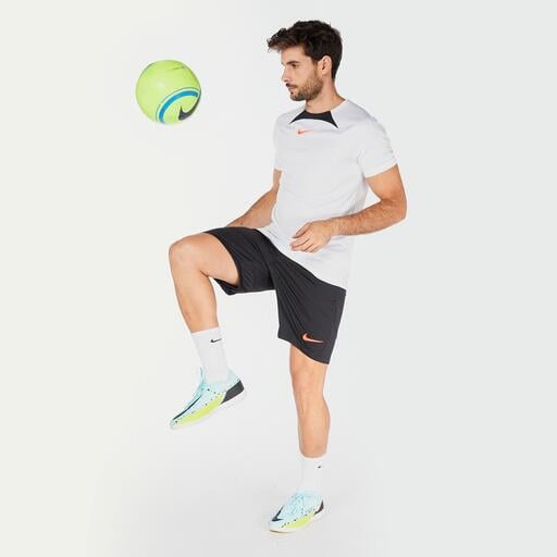  Nike Akadémia