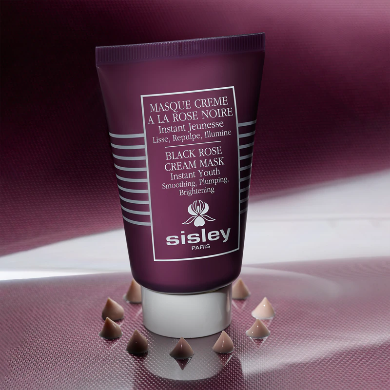 Sisley Black Rose Cream Mask, intenzívne hydratačná krémová maska, ktorá redukuje prejavy starnutia.