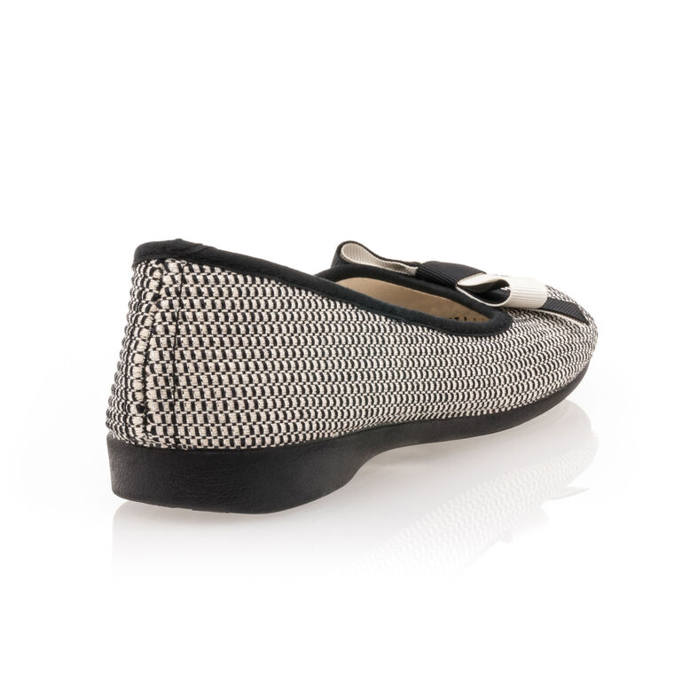 Pantuflas negras para mujer