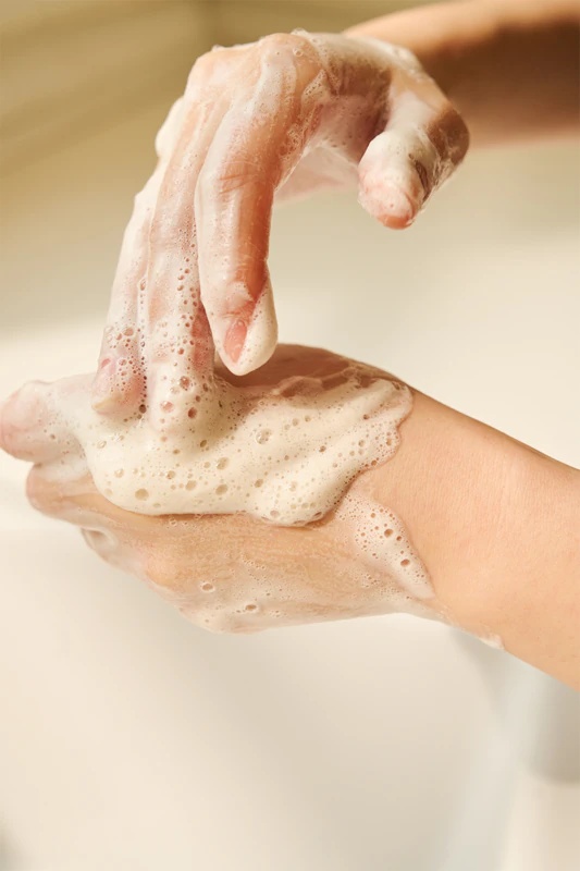 SKIN1004 Madagaskaras Centella Ampoule Foam krēmīgas attīrošas putas jutīgai ādai