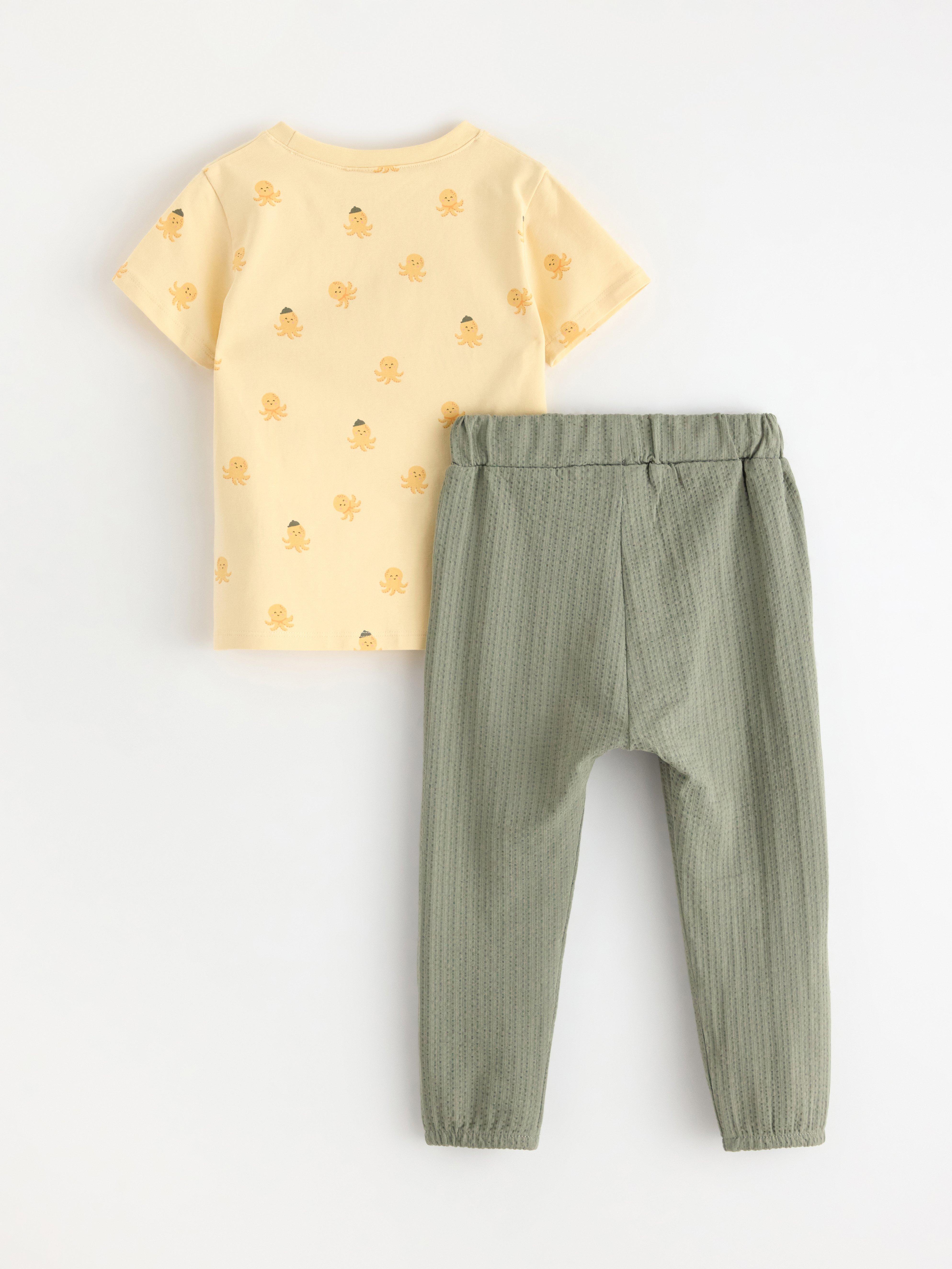 Set - tricou și pantaloni Verde prăfuit