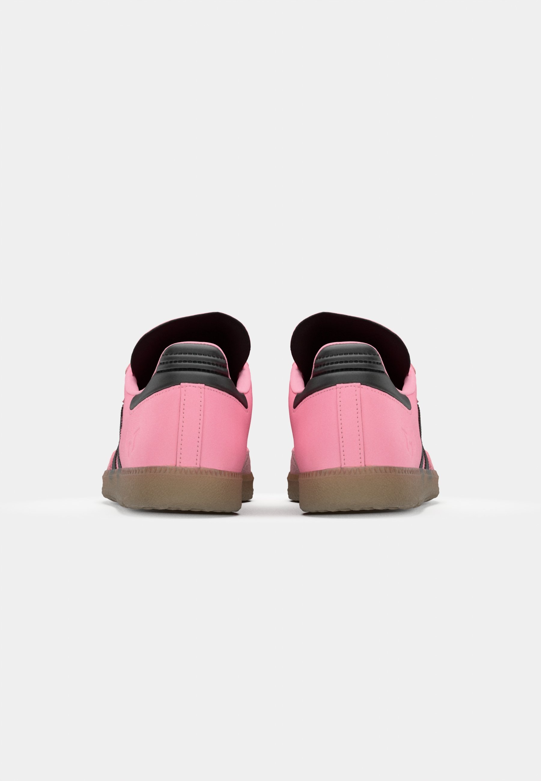 adidas Originals SAMBA MESSI - Zaalvoetbalschoenen - lichtroze/kernzwart