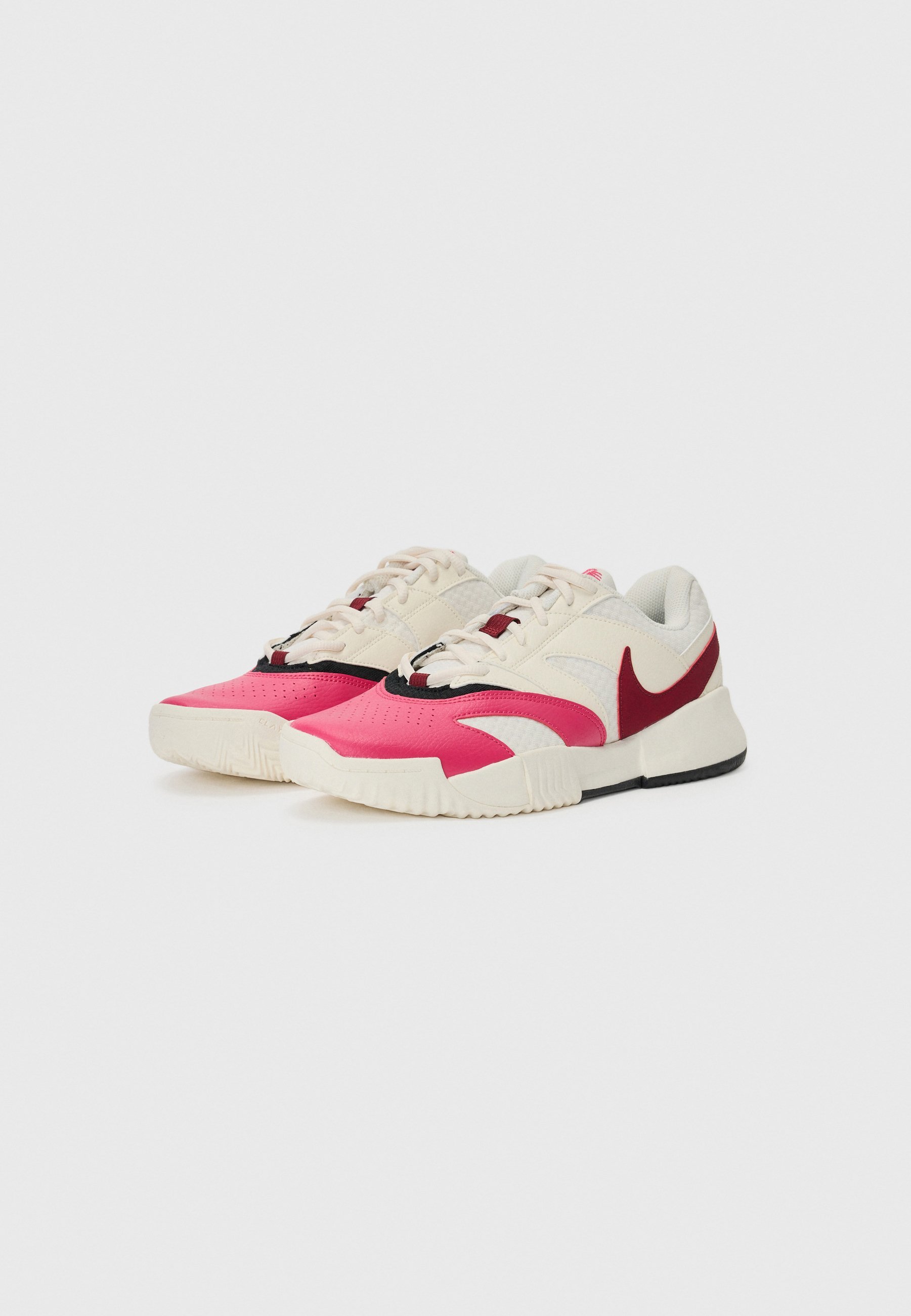 Nike Performance COURT LITE 4 - Tenisové boty na antuku - black/white/white/red/black