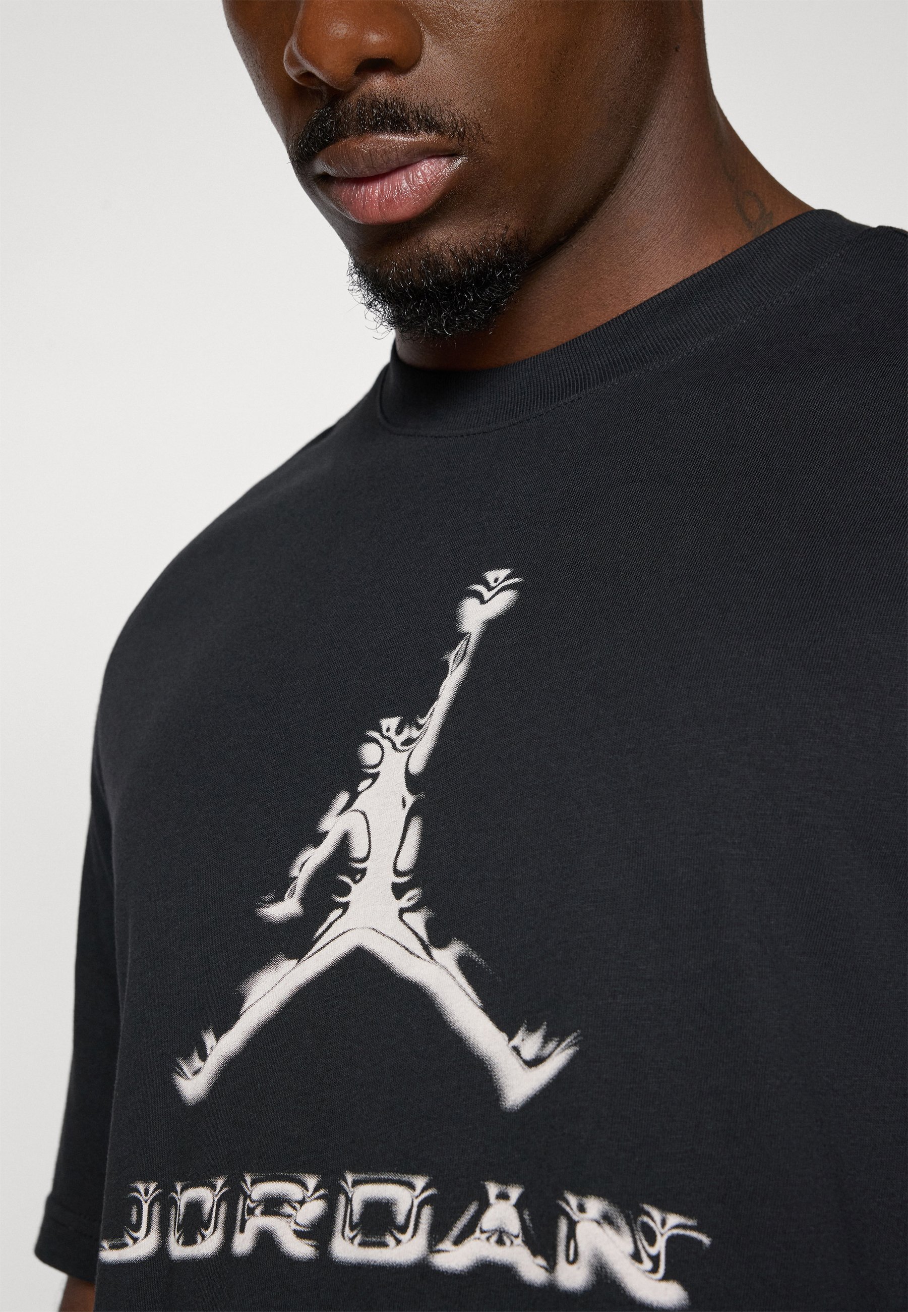 Jordan CREW - Sport T-shirt - zwart/wit