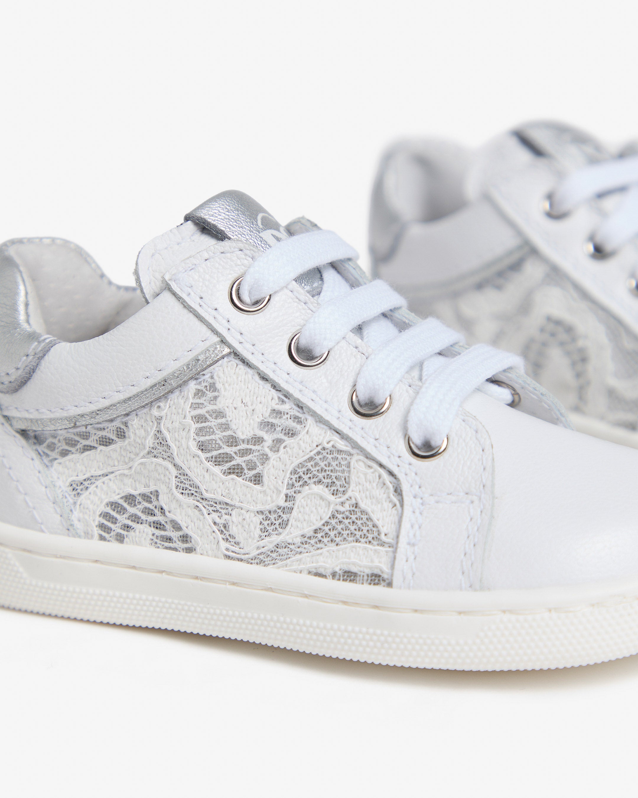  Junior-Sneaker für Mädchen aus Stoff und Leder