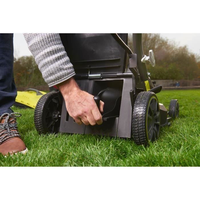 Cortacésped sin escobillas RYOBI de 18 V - Ancho de corte de 37 cm - Batería y cargador no incluidos - RY18LMX37A-0