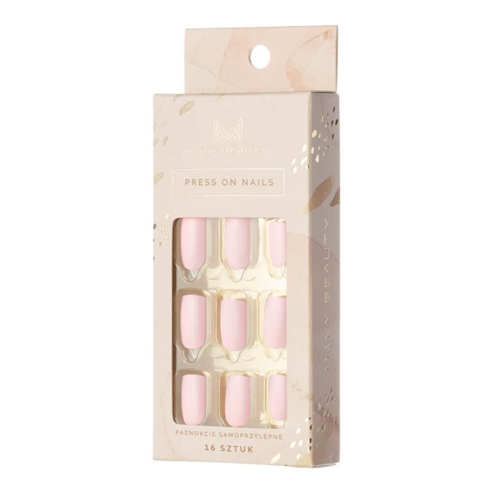 De nombreux faux ongles de beauté à coller