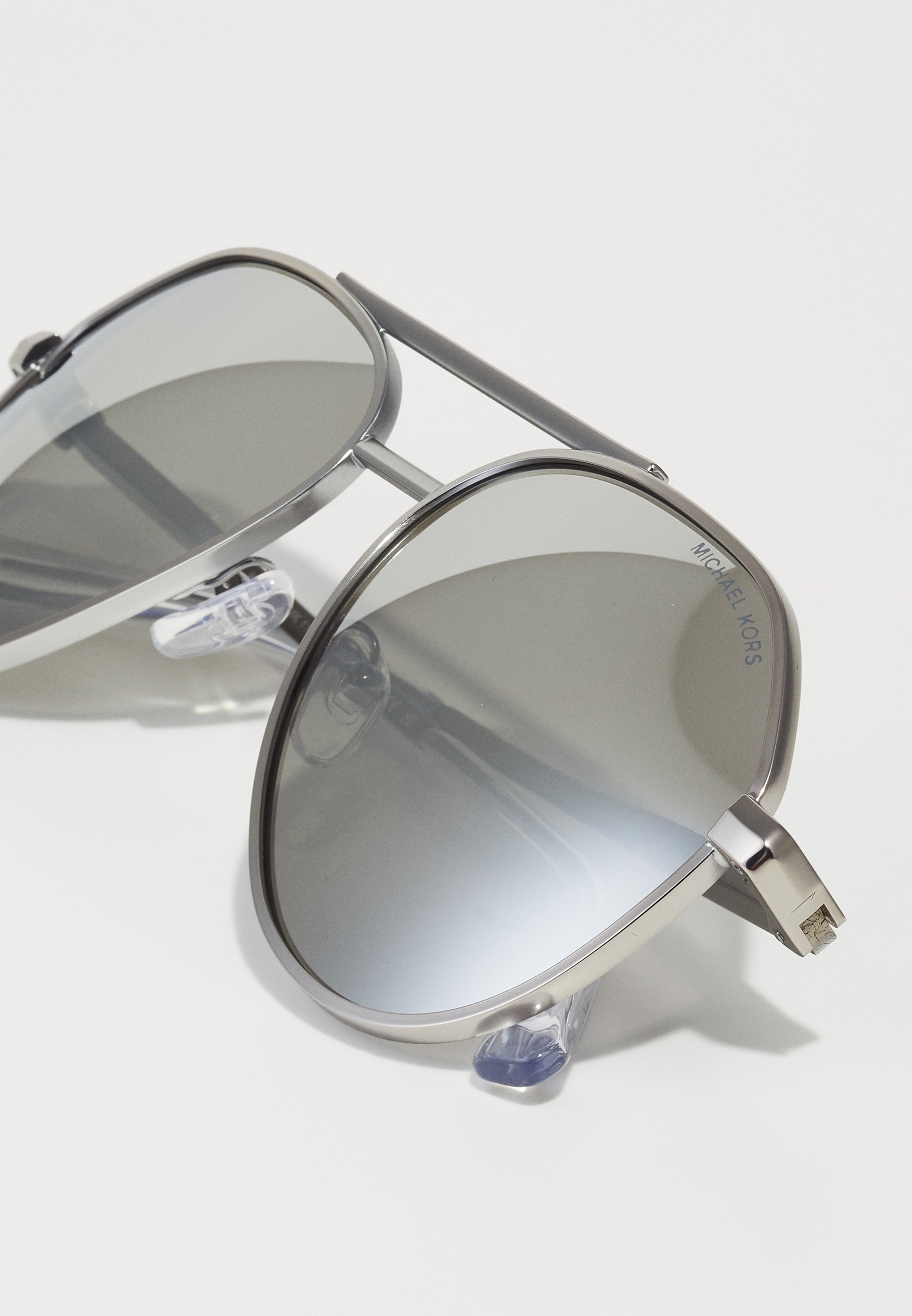 Michael Kors BRENTWOOD - Zonnebril - mat zilverkleurig
