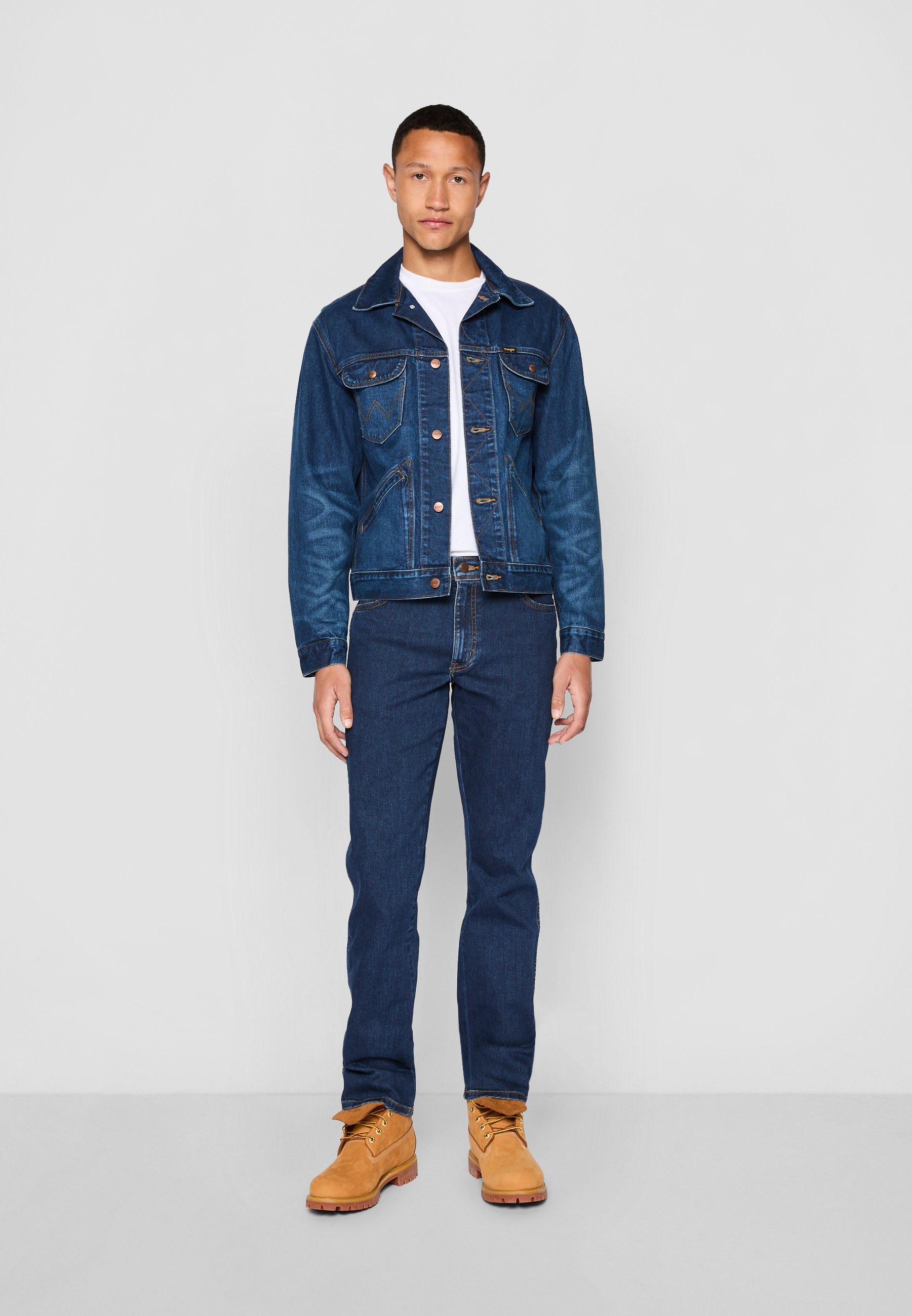 Calça jeans Wrangler TEXAS - Corte reto - cor pedra escura
