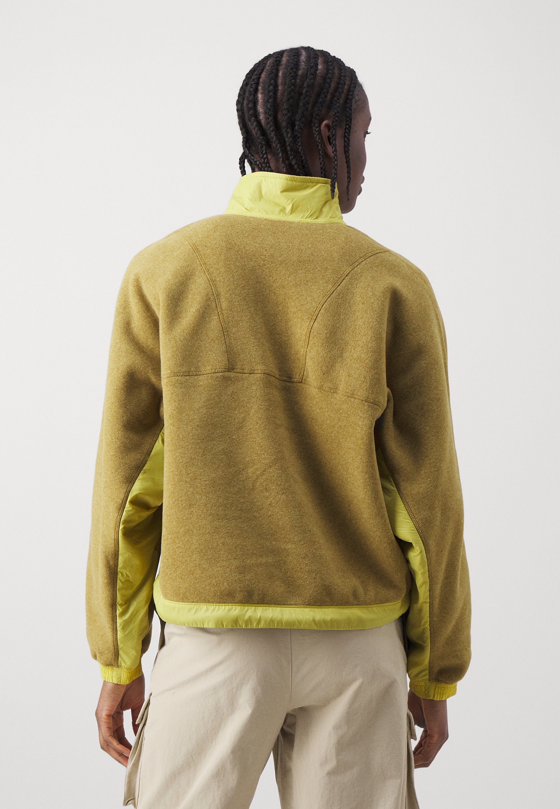 Salomon CHROMA CROP - Fleecetrui - schitterend olijfgroen/kersgroen