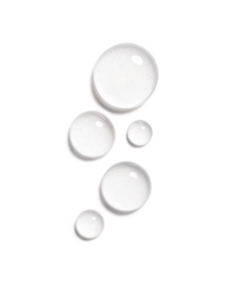 CHANEL SUBLIMAGE LA LOTION LUMIÈRE EXFOLIANTE ULTIEME LOTION: ΑΠΟΦΟΛΙΩΝΕΙ ΚΑΙ ΦΩΤΙΝΕΙ