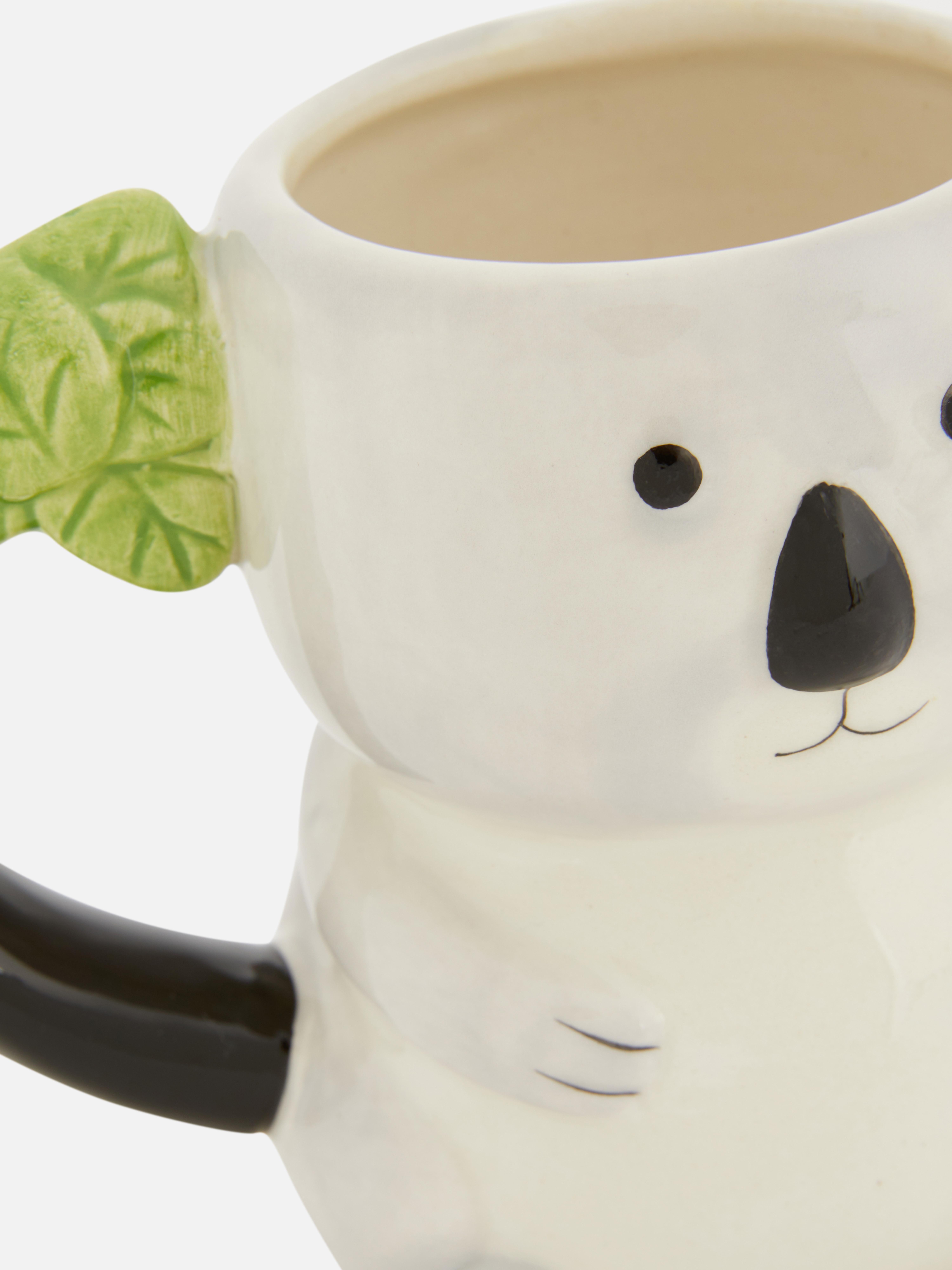 Cană în formă de urs koala O cană în formă de urs koala