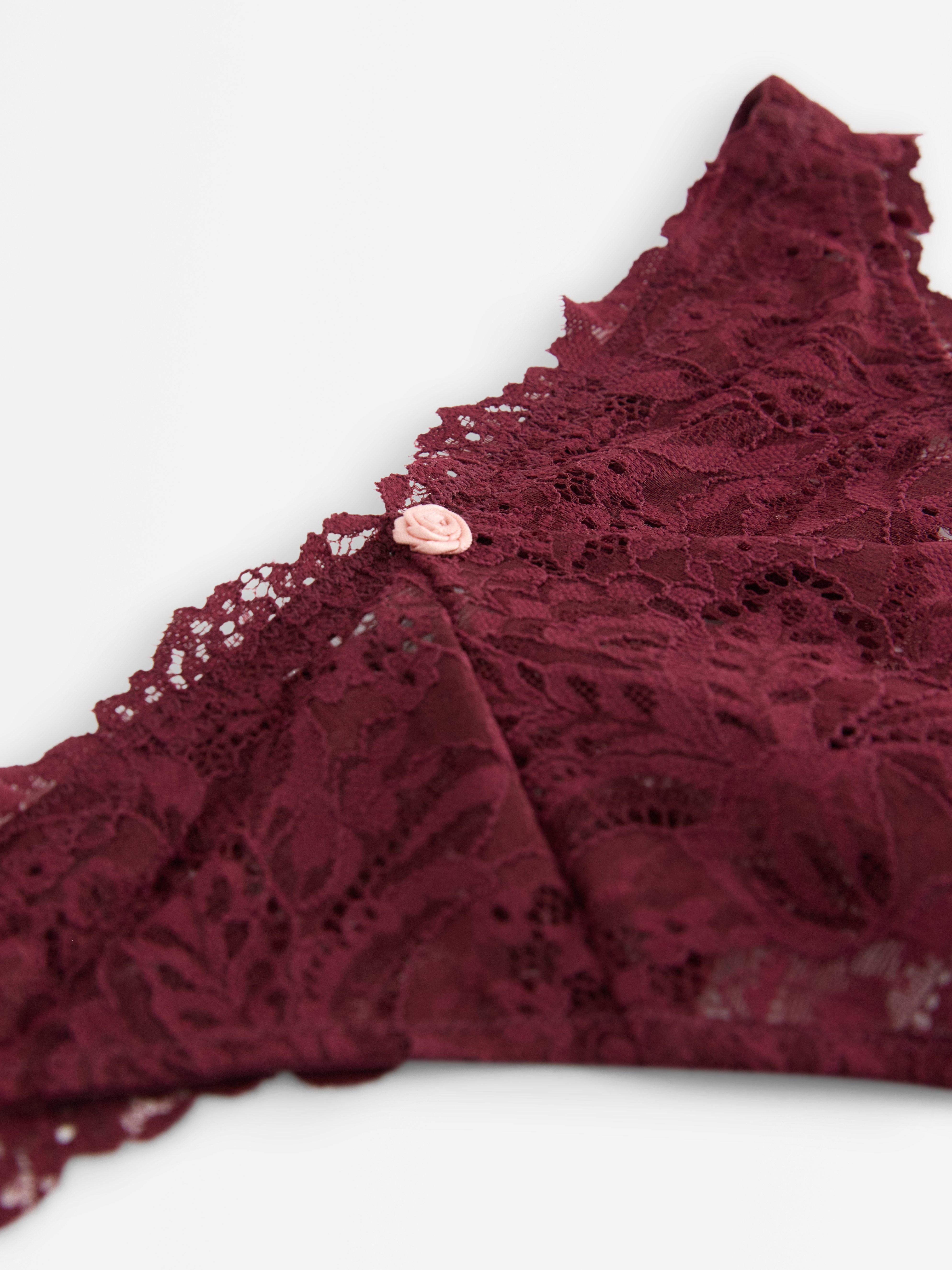 String en dentelle taille normale Rouge foncé