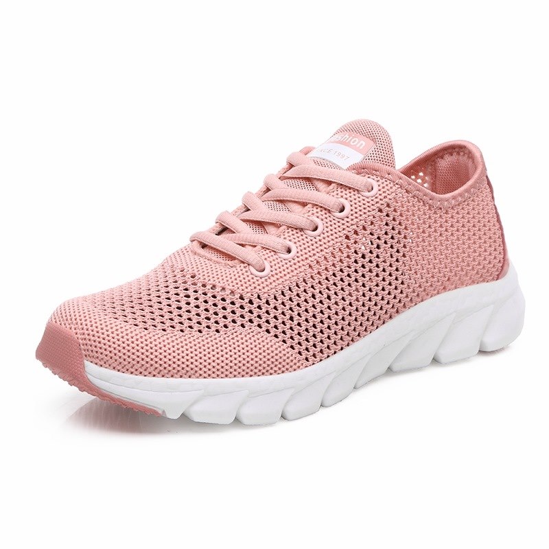 Chaussures de course Ultra légères pour femmes baskets en maille chaussures de Sport dames Jogging respirant baskets de Fitness tous Match Casual