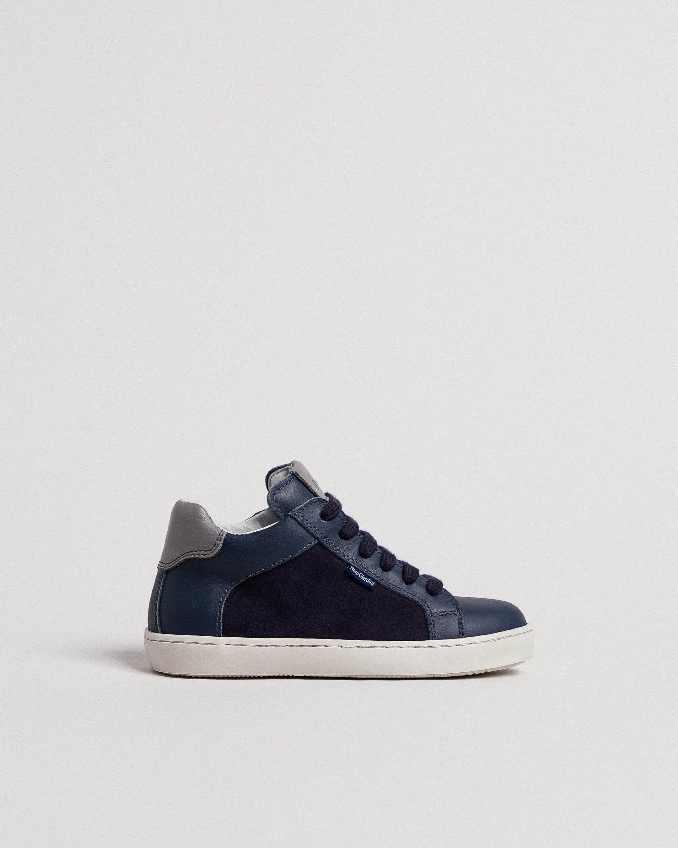  Junior-Sneaker für Kinder aus Leder und Funktionsmaterial