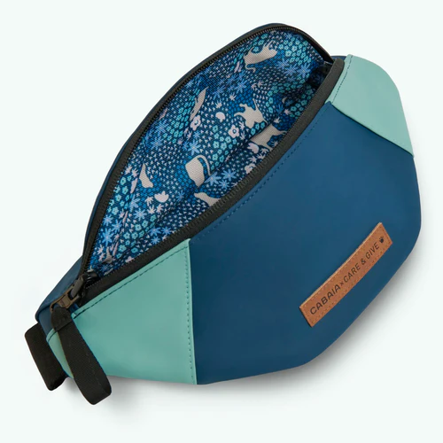 Cabaia Kleine blaue Gürteltasche von Caen