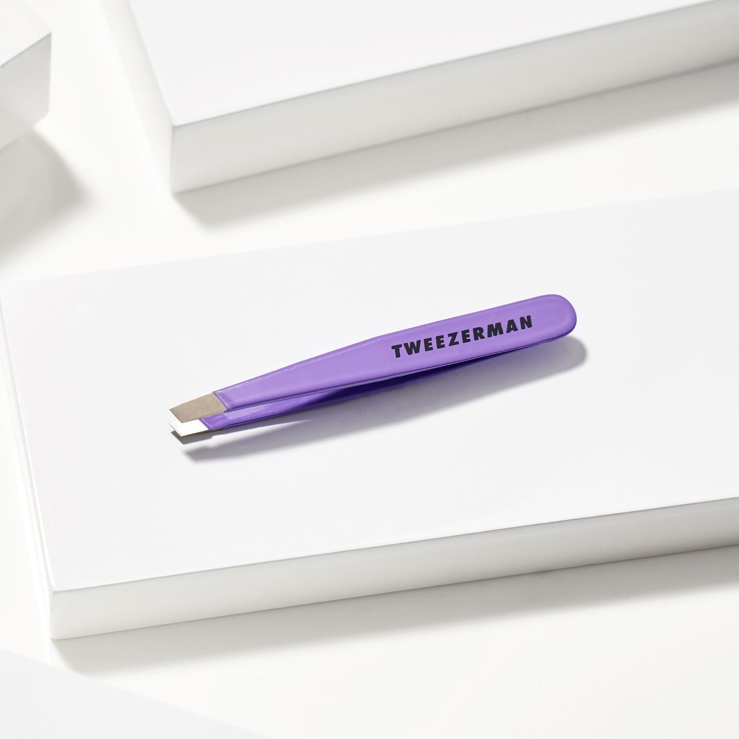 Tweezerman Mini Slant Tweezer Blooming Lilac